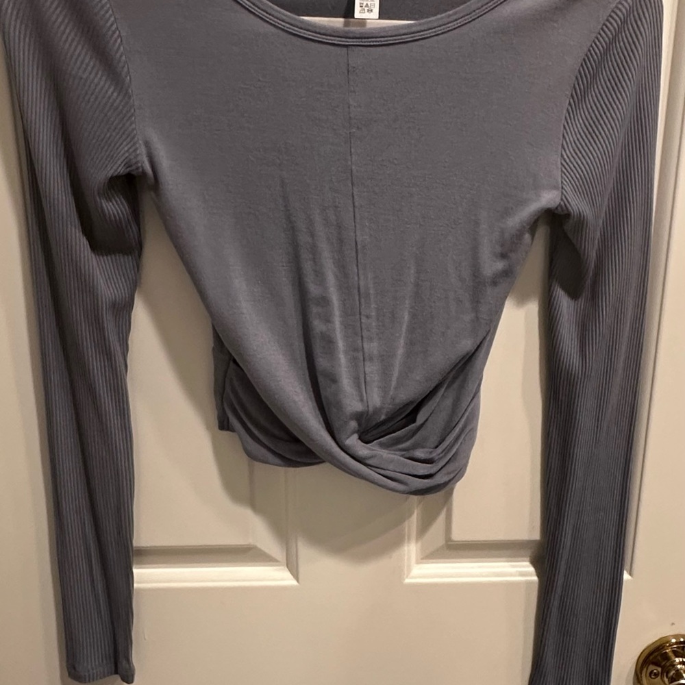 Gray Long Sleeve Twist Front Top